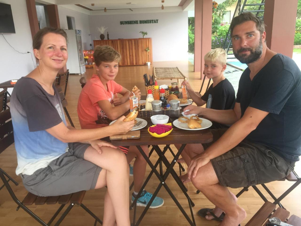 Sunshine Homestay Phong Nha Luaran gambar